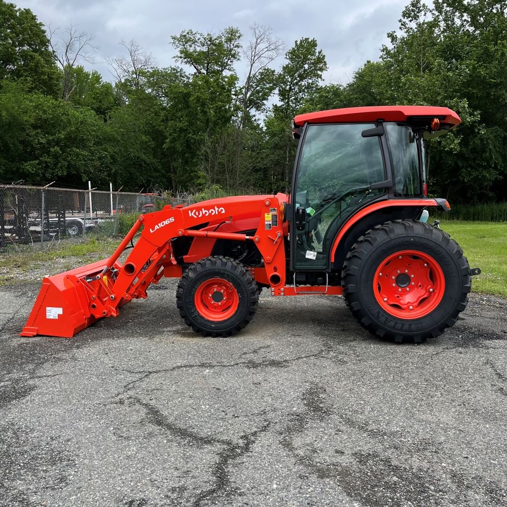 Kubota MX4900HSTC 4WD Tractor