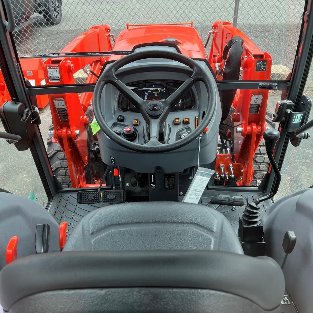 Kubota MX4900HSTC 4WD Tractor - Image 3