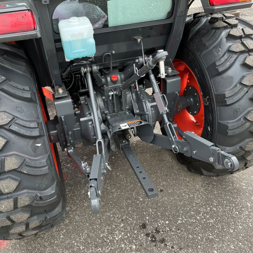 Kubota MX4900HSTC 4WD Tractor - Image 2